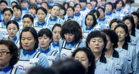 "사오정·오륙도는 남얘기" 일터로 나온 중년여성…고용의 질은 '글쎄'