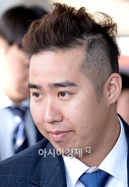 [포토]유희관, '머리에 힘 좀 줬어요'