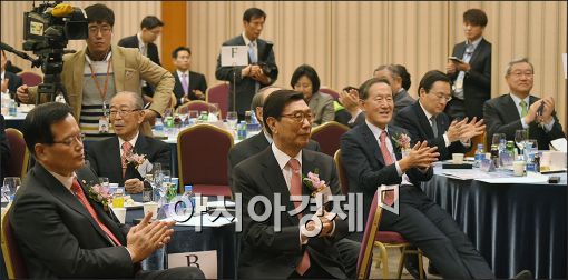 [포토]'한일관계, 이렇게 풀어라' 출판기념회