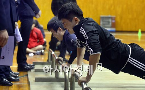 [포토]'하나만 더'