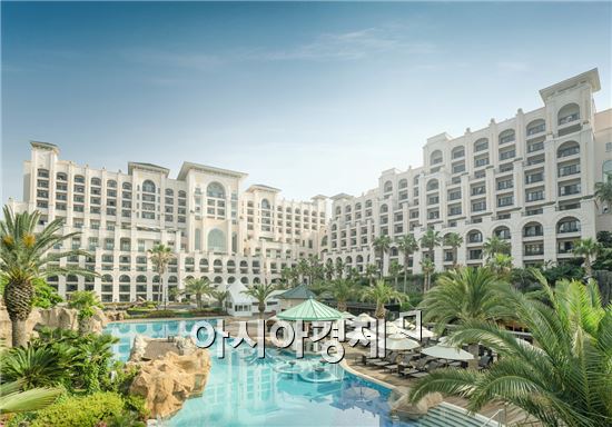 롯데호텔제주 '해피 뉴 이어 2015 패키지' 선봬