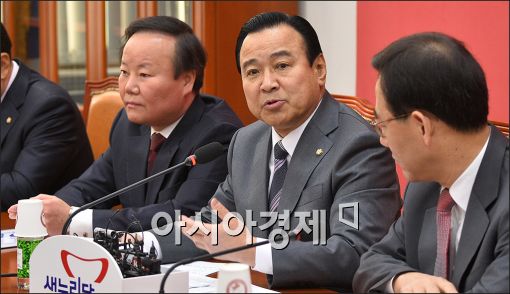 [포토]모두 발언하는 이완구 원내대표