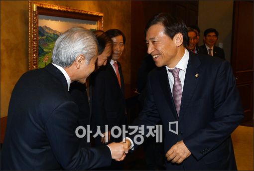 [포토]시중은행장 만나는 이주열 총재