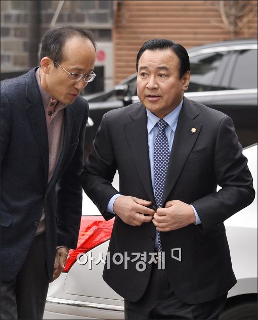 [포토]"청문회 준비하려 왔습니다"