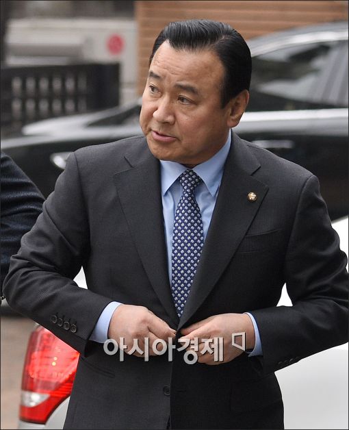 이완구 "차남 병역 문제, 필요하다면 검증할 것"