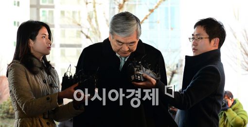 조양호, '땅콩회항' 공판 증인으로 참석…뭐라고 얘기했나 봤더니