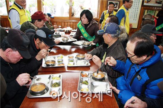 광주시공무원교육원, 민생현장서 봉사