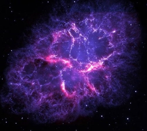 게 성운 사진 공개 , 다양한 전자기파 뿜어내는 몇 안 되는 천체 중 하나