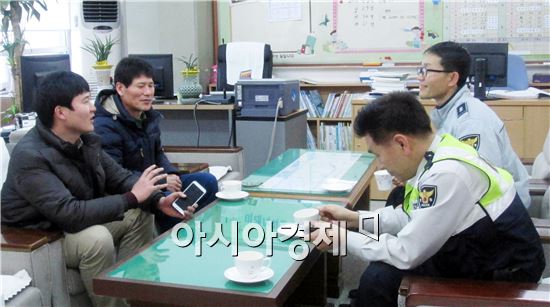 함평경찰, 강압적 졸업식 뒤풀이 근절 예방활동 실시