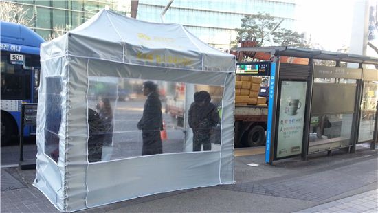 관악구, 칼바람 피할 '동장군 대피소' 설치해 인기