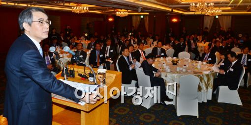 [포토]정재찬 공정거래위원장이 말하는 2015 공정거래 정책방향 