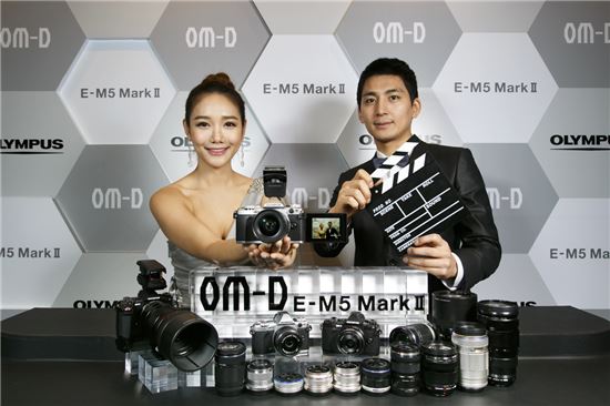 올림푸스 OM-D E-M5 Mark II