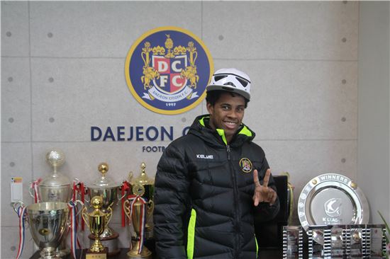 대전시티즌, K리그 챌린지 득점왕 아드리아노와 재계약