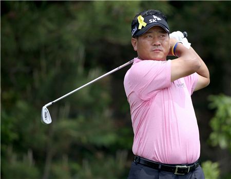 [파머스] 최경주, 33위 "맏형의 자존심으로"