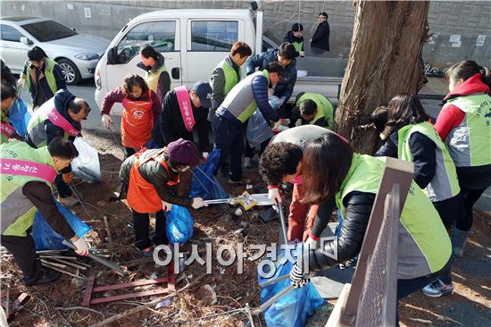 광주시 광산구 신창동 가구거리 주민들, ‘청결봉사단’출범 