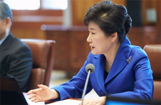 박근혜, 4개 부처 개각…통일·국토·해수부·금융위 어떤 사람 뽑았나 봤더니