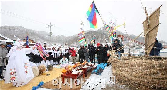 부안군, 위도 띠뱃놀이 공개행사 21일 위도 대리마을서 개최