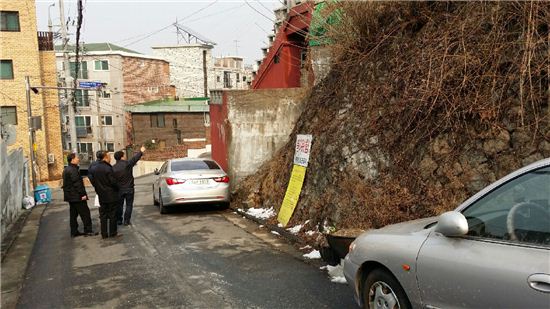 양천구, 옹벽 등 위험시설물 안전점검 나서 