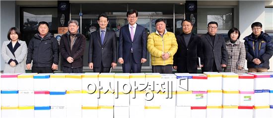 장흥 토요시장 한우판매협의회, 장흥군에 우족세트 75박스 기탁