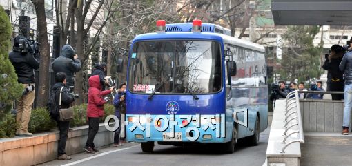 [포토]'땅콩 회항' 조현아 징역 1년 선고