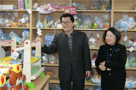 유종필 관악구청장, 난향꿈둥지 개관 