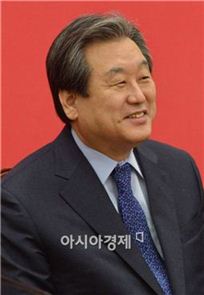 [포토]미소 짓는 김무성 대표
