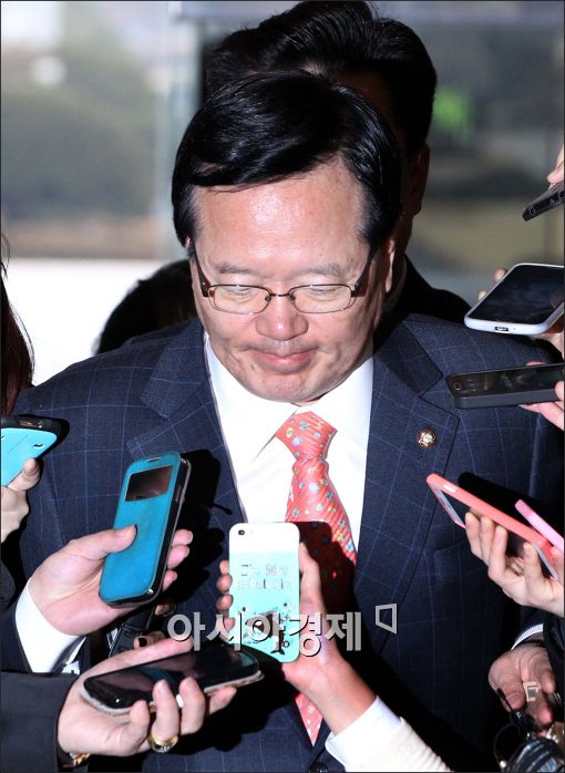 [포토]굳게 입다문 정의화 의장