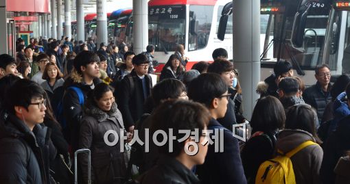 서울시, 올 추석 연휴 지하철·버스 막차 연장 운행 안 한다
