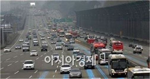 연휴 마지막 날, 고속도로 상황은 '원활'…"평소 일요일 수준보다 낮은 교통량"