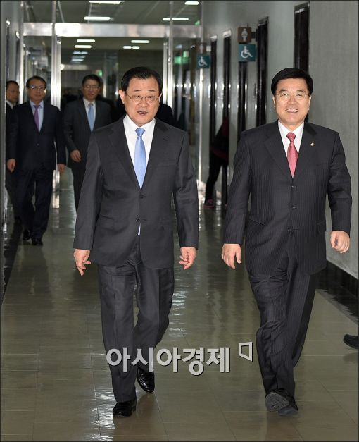 '이병기' 신임 비서실장은 누구?… "'친박' 핵심 인물, 박 대통령 조언자"