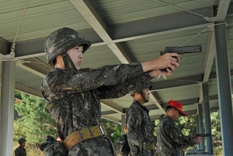 ▲SK그룹 최태원회장의 차녀 최민정씨(제공 : 해군사관학교)