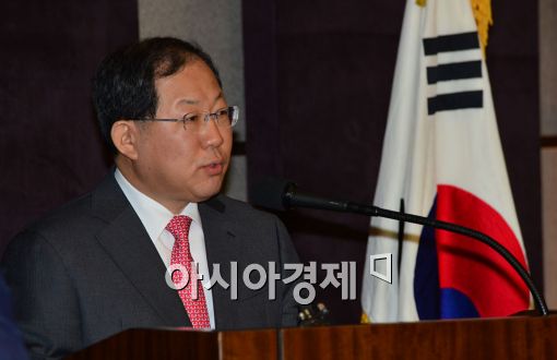 [포토]취임사하는 박병원 한국 경총 신임 회장 