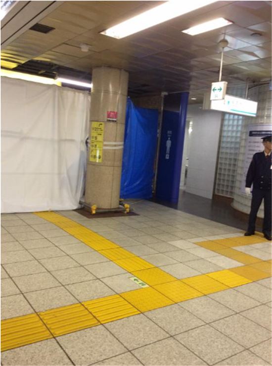 똥바다로 변한 일본 전철역…사고 반나절만에 놀라운 '반전'이