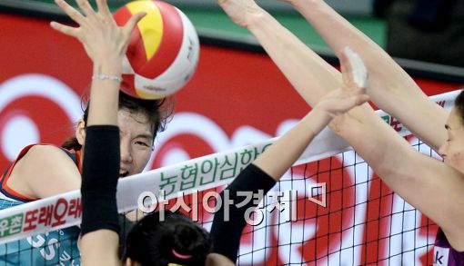 [포토]이소영, '뚫는다'