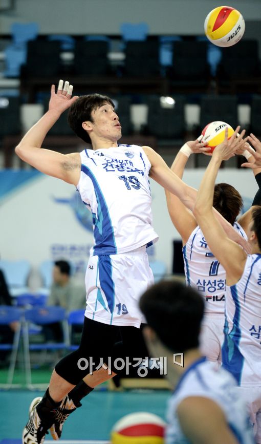 [포토]안정경, '정규리그 우승을 향해 강스파이크'