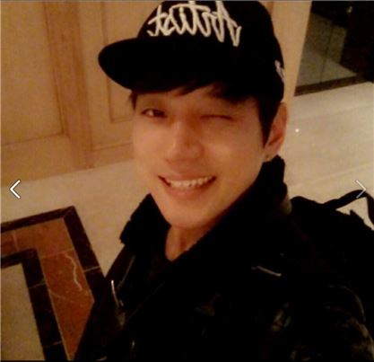 황치열, 여심 흔드는 훈남 셀카…"남친 삼고 싶네"