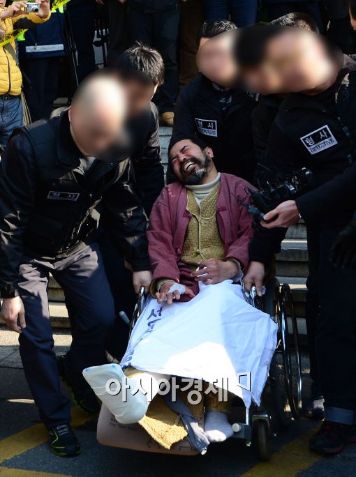 '미국대사 피습' 김기종, 결국 구속…살인미수 혐의