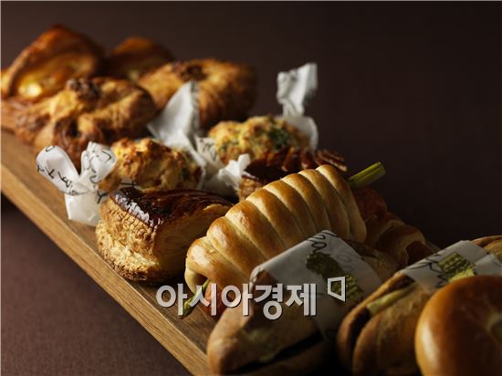 "봄을 입다"… 특급호텔 레스토랑 리뉴얼 바람