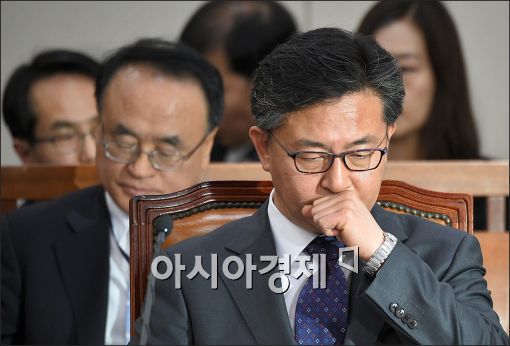 홍용표 "대북전단 살포, 법적 근거 없이 막을 수 없다"