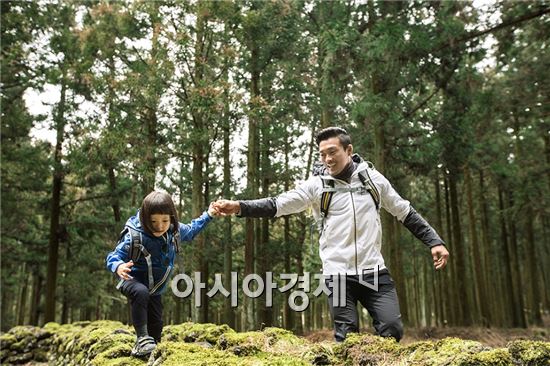 잭울프스킨, 추성훈·추사랑과 모델 계약 체결
