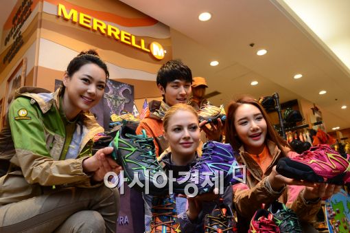 [포토]정통 하이킹화 카프라, 150여 개국 동시 런칭 