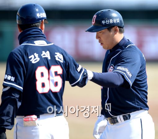 [포토]김현수, '선취타점은 내가!'