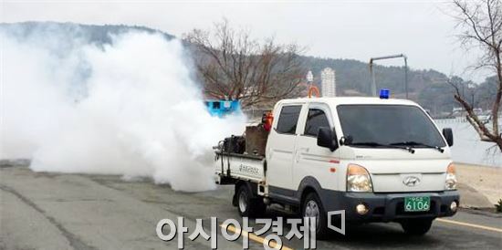 장흥군보건소, 해빙기 대비 방역소독 실시