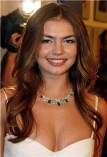 모습 감춘 푸틴, '염문설 상대' 카바예바 출산 때문?