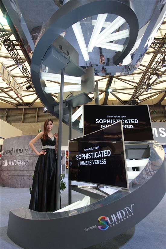 삼성 SUHD TV, 中시장 공략 박차…가전박람회 '대상'