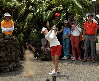 [월드레이디스] 유소연, 유럽 첫 승 "박인비 격침"(2보)