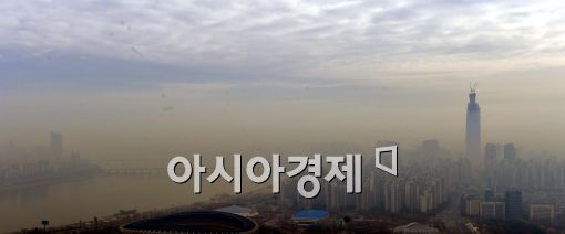 서울시, '초미세먼지 예비주의보' 발령…"마스크 착용하세요"
