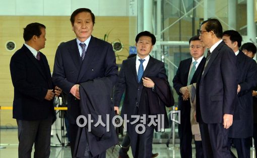 [포토]'긴장감 속 북으로'