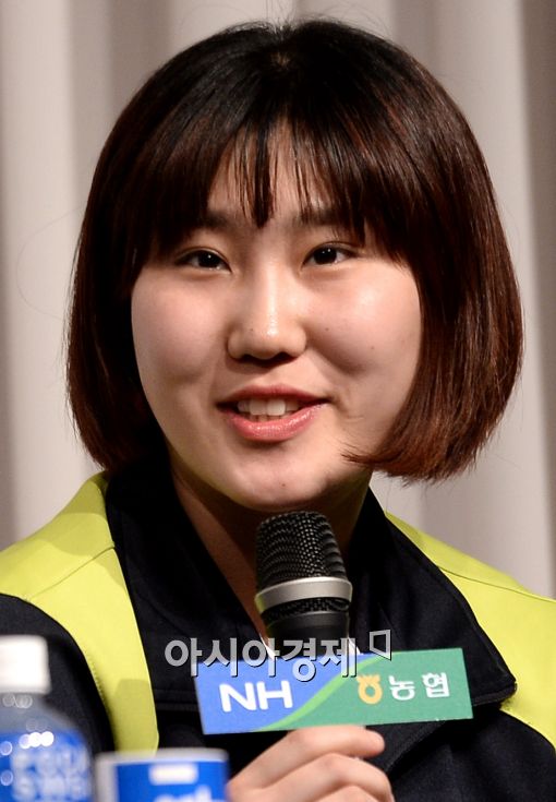 [포토]각오 말하는 현대걸설 염혜선