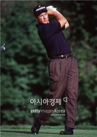 1992년 텍사스오픈 2라운드 3번홀에서 무려 787야드의 장타를 날린 칼 쿠퍼. 사진=Getty images/멀티비츠 
